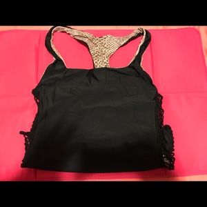 Acacia one piece in black